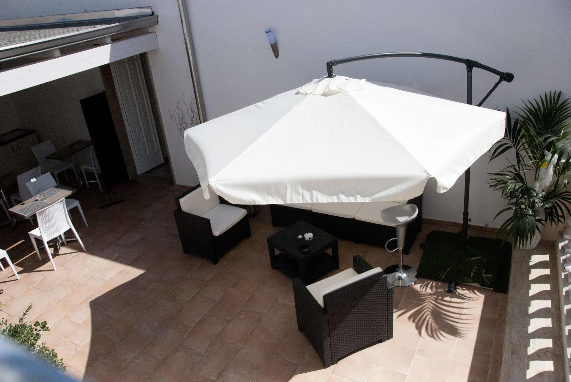 Bed and Breakfast Il Corso Порто-Чезарео Экстерьер фото